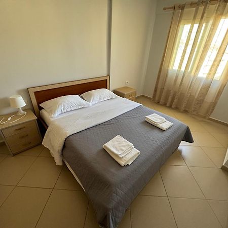 Comfort 1 Apartment Sarandë エクステリア 写真