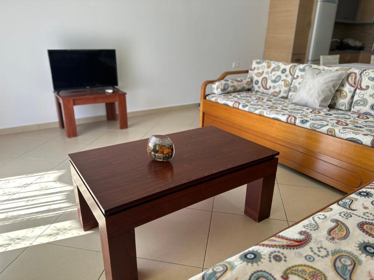 Comfort 1 Apartment Sarandë エクステリア 写真
