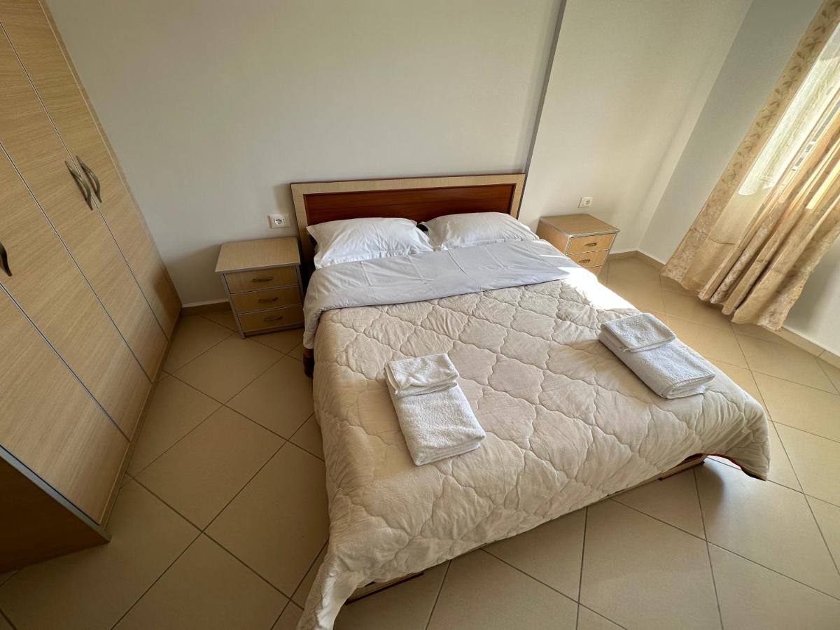 Comfort 1 Apartment Sarandë エクステリア 写真
