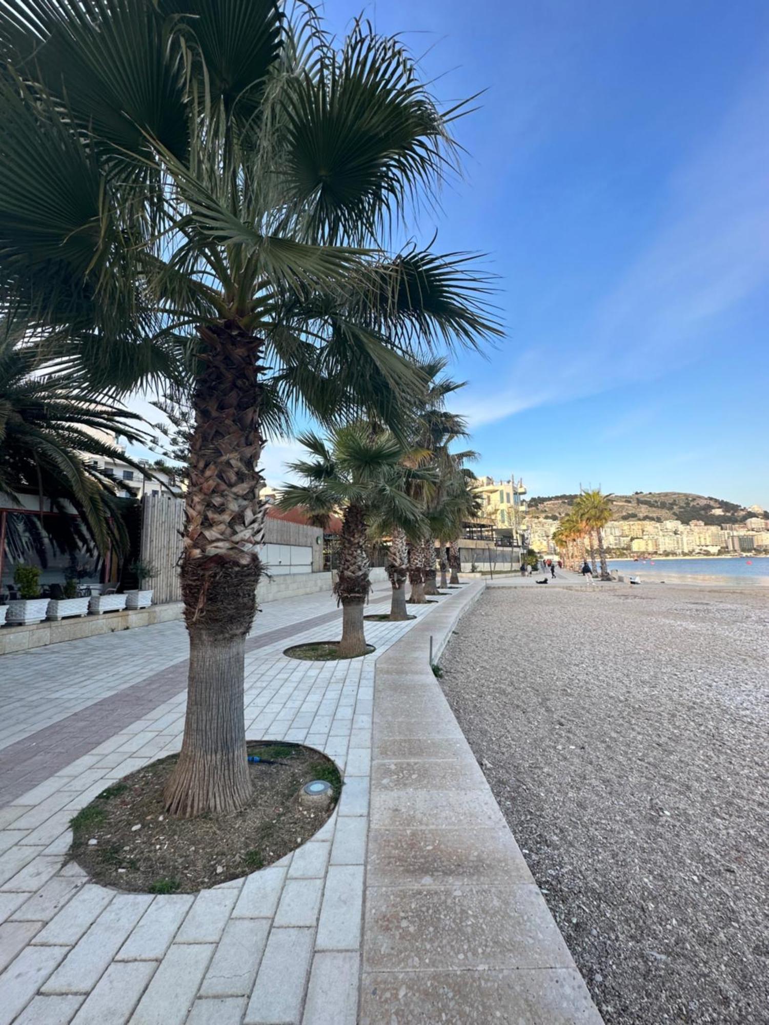 Comfort 1 Apartment Sarandë エクステリア 写真